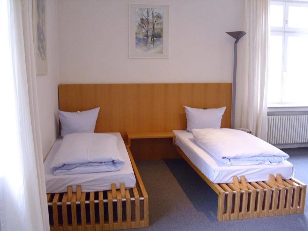Robert-Schuman-Haus Hotel Trier Luaran gambar